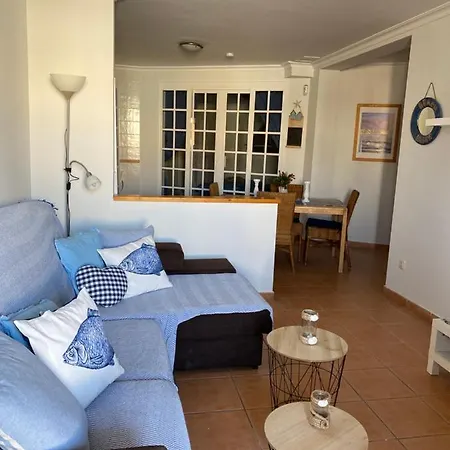 Tejita By The Pool, 2min Walk To Sea Apartment *